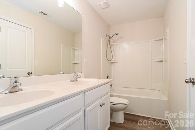 3012 Sweet Apple Drive, Dallas, NC 28034