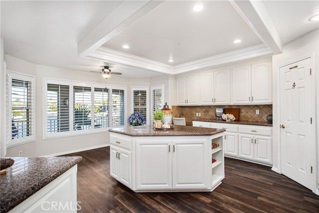 30248 White Wake, Canyon Lake, CA 92587