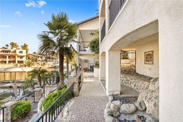 30248 White Wake, Canyon Lake, CA 92587