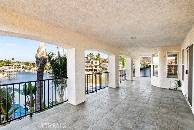 30248 White Wake, Canyon Lake, CA 92587