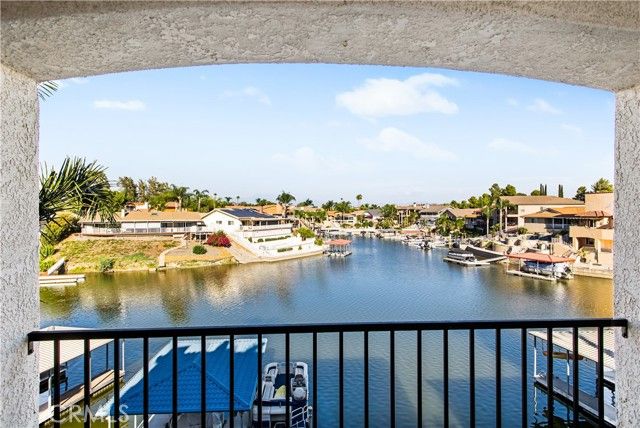 30248 White Wake, Canyon Lake, CA 92587