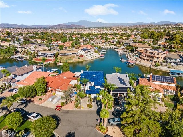 30248 White Wake, Canyon Lake, CA 92587