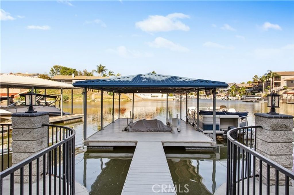30248 White Wake, Canyon Lake, CA 92587