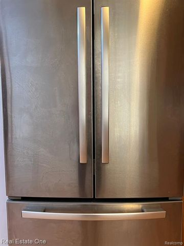 13630 Balfour Street, Oak Park, MI 48237