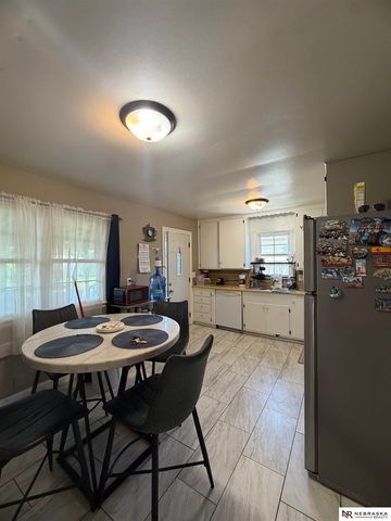 4304 S 61st Avenue, Omaha, NE 68117