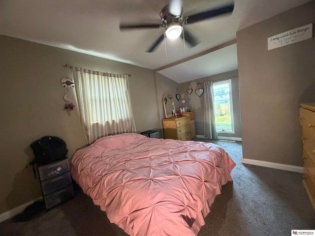 4304 S 61st Avenue, Omaha, NE 68117