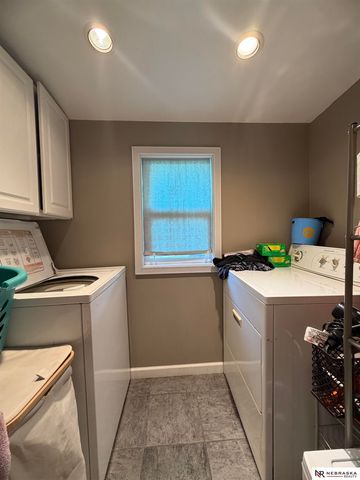 4304 S 61st Avenue, Omaha, NE 68117