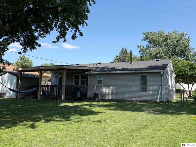 4304 S 61st Avenue, Omaha, NE 68117