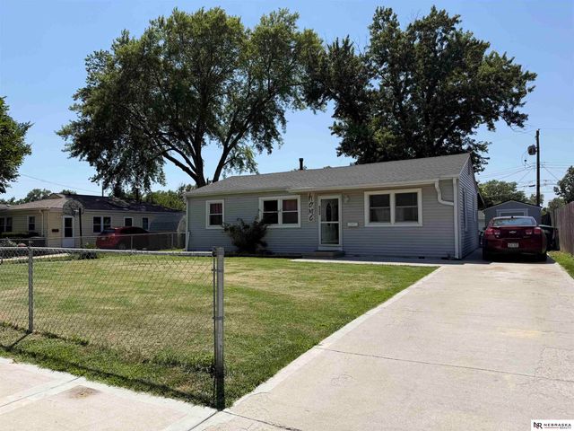 4304 S 61st Avenue, Omaha, NE 68117