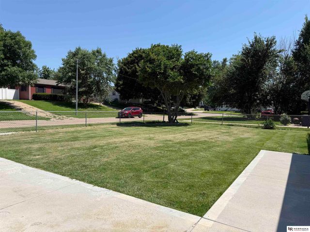 4304 S 61st Avenue, Omaha, NE 68117