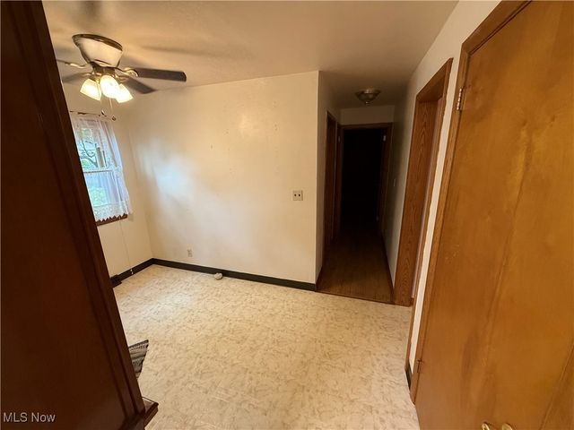 3296 Cricket Drive, Youngstown, OH 44511