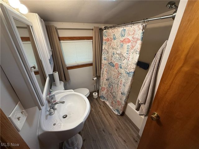 3296 Cricket Drive, Youngstown, OH 44511