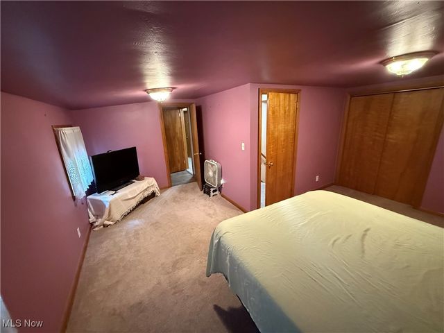 3296 Cricket Drive, Youngstown, OH 44511