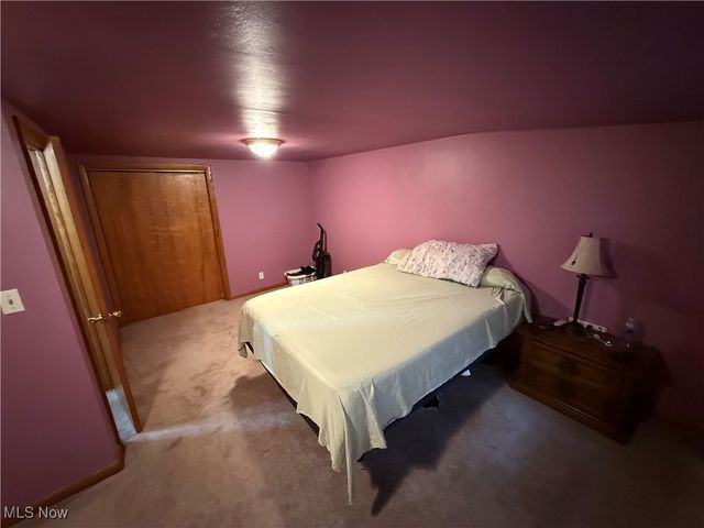 3296 Cricket Drive, Youngstown, OH 44511