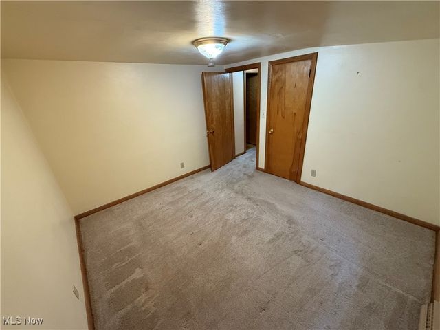 3296 Cricket Drive, Youngstown, OH 44511