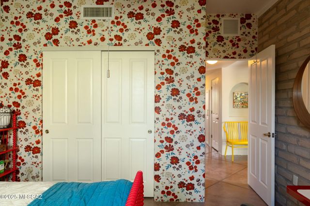 3049 N Gaia Place, Tucson, AZ 85745