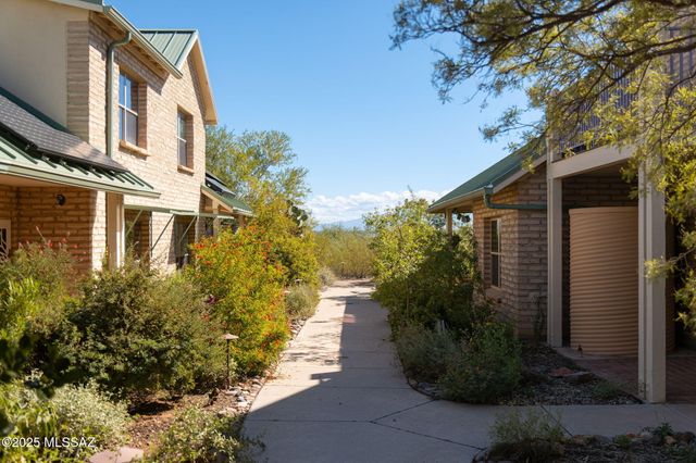 3049 N Gaia Place, Tucson, AZ 85745