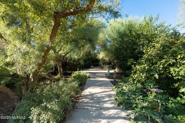 3049 N Gaia Place, Tucson, AZ 85745