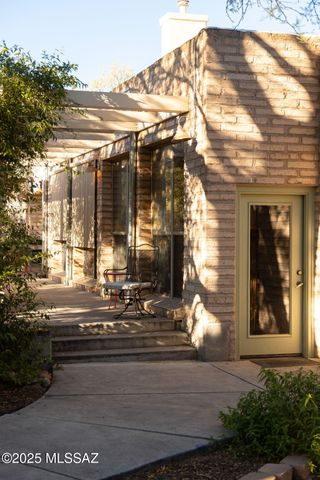 3049 N Gaia Place, Tucson, AZ 85745