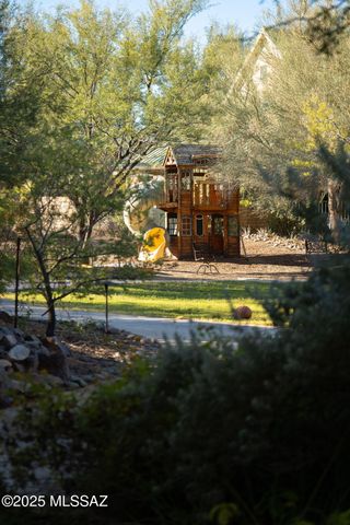 3049 N Gaia Place, Tucson, AZ 85745