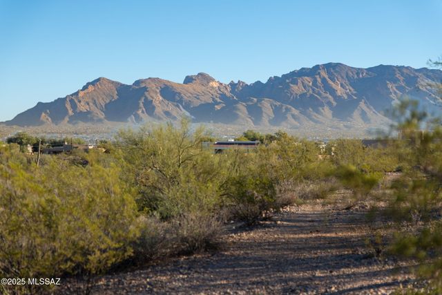 3049 N Gaia Place, Tucson, AZ 85745