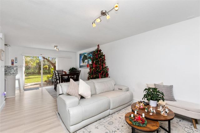 17006 NW 22nd St, Pembroke Pines, FL 33028