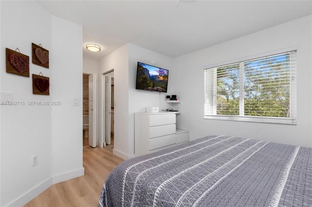 17006 NW 22nd St, Pembroke Pines, FL 33028