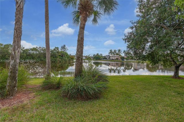 17006 NW 22nd St, Pembroke Pines, FL 33028