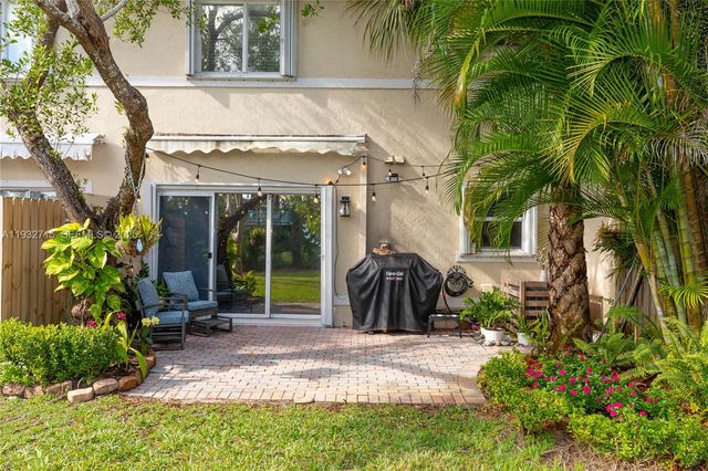 17006 NW 22nd St, Pembroke Pines, FL 33028