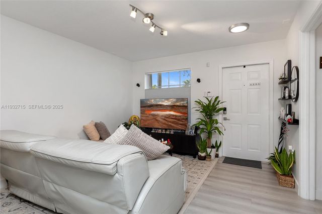 17006 NW 22nd St, Pembroke Pines, FL 33028