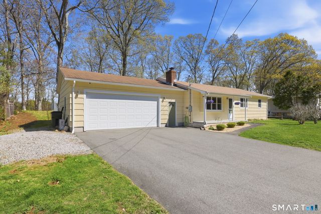 14 Cedarwood Lane, Old Saybrook, CT 06475