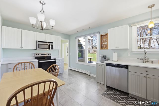 14 Cedarwood Lane, Old Saybrook, CT 06475