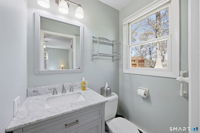 14 Cedarwood Lane, Old Saybrook, CT 06475
