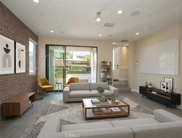 12837 W North Seaglass Circle, Los Angeles, CA 90094