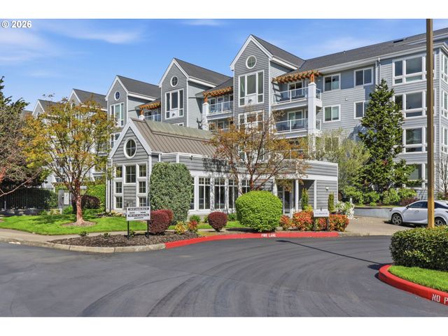 520 Se COLUMBIA RIVER Dr 311, Vancouver, WA 98661