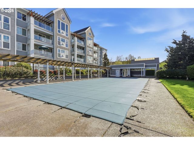 520 Se COLUMBIA RIVER Dr 311, Vancouver, WA 98661