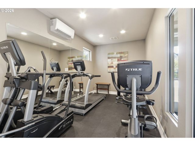 520 Se COLUMBIA RIVER Dr 311, Vancouver, WA 98661