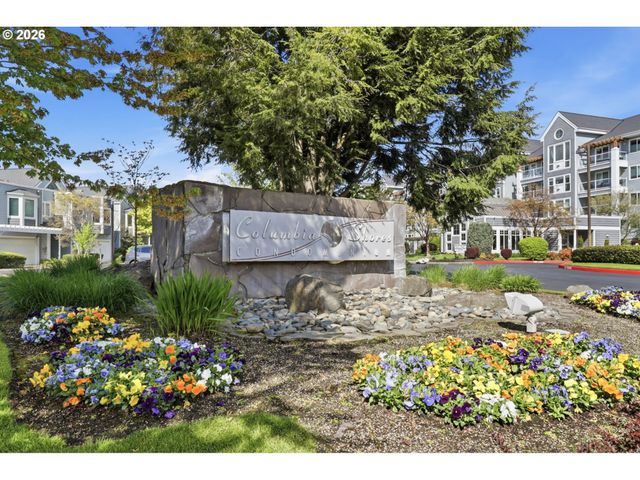 520 Se COLUMBIA RIVER Dr 311, Vancouver, WA 98661