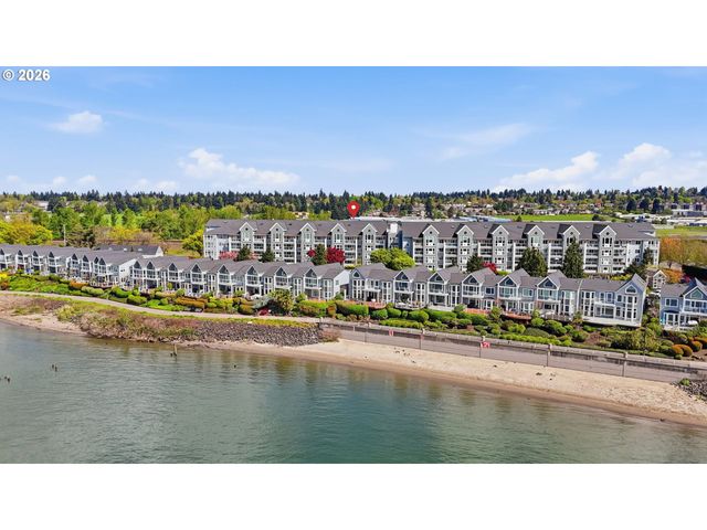520 Se COLUMBIA RIVER Dr 311, Vancouver, WA 98661