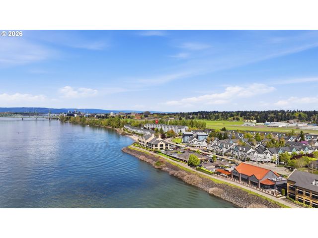 520 Se COLUMBIA RIVER Dr 311, Vancouver, WA 98661