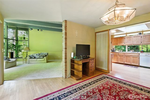 2650 120th Avenue NE, Bellevue, WA 98005