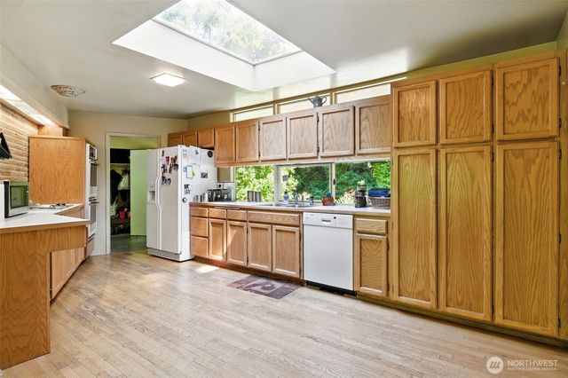 2650 120th Avenue NE, Bellevue, WA 98005