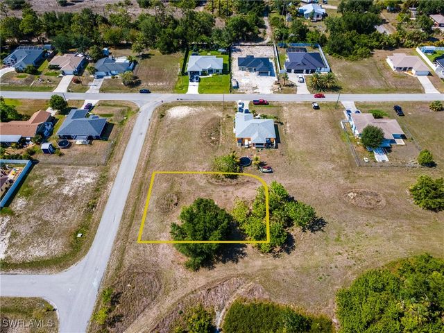 2723 NE 22nd PL, Cape Coral, FL 33909