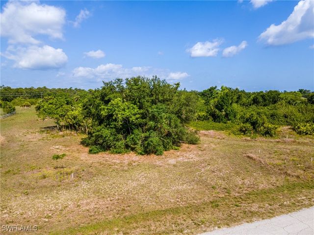 2723 NE 22nd PL, Cape Coral, FL 33909