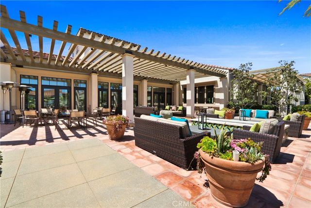 10902 Flora Park Way, Cypress, CA 90720