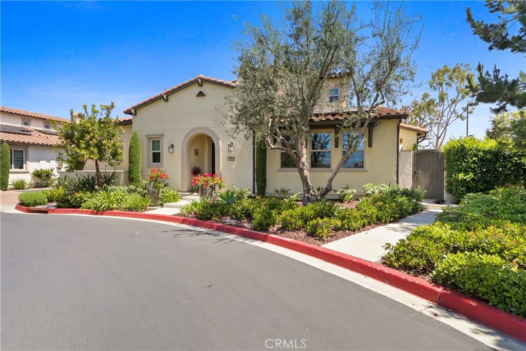 10902 Flora Park Way, Cypress, CA 90720 — photo 2