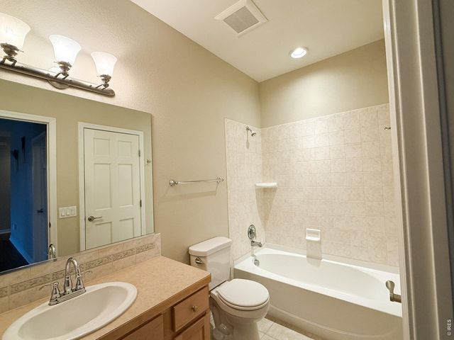 5608 Condor Dr 2, Fort Collins, CO 80525