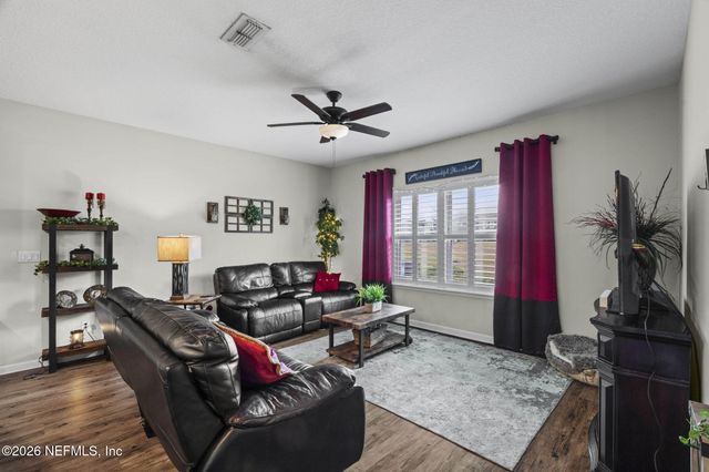 420 SOUTHWOOD Way, Orange Park, FL 32065