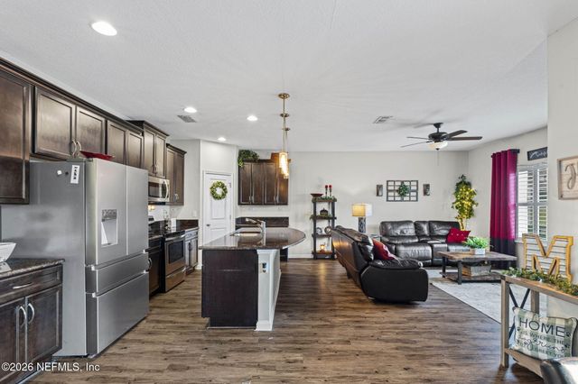 420 SOUTHWOOD Way, Orange Park, FL 32065