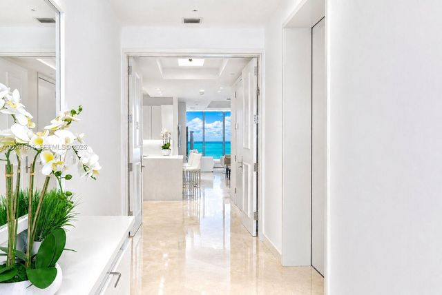 100 S Pointe Dr 1507, Miami Beach, FL 33139